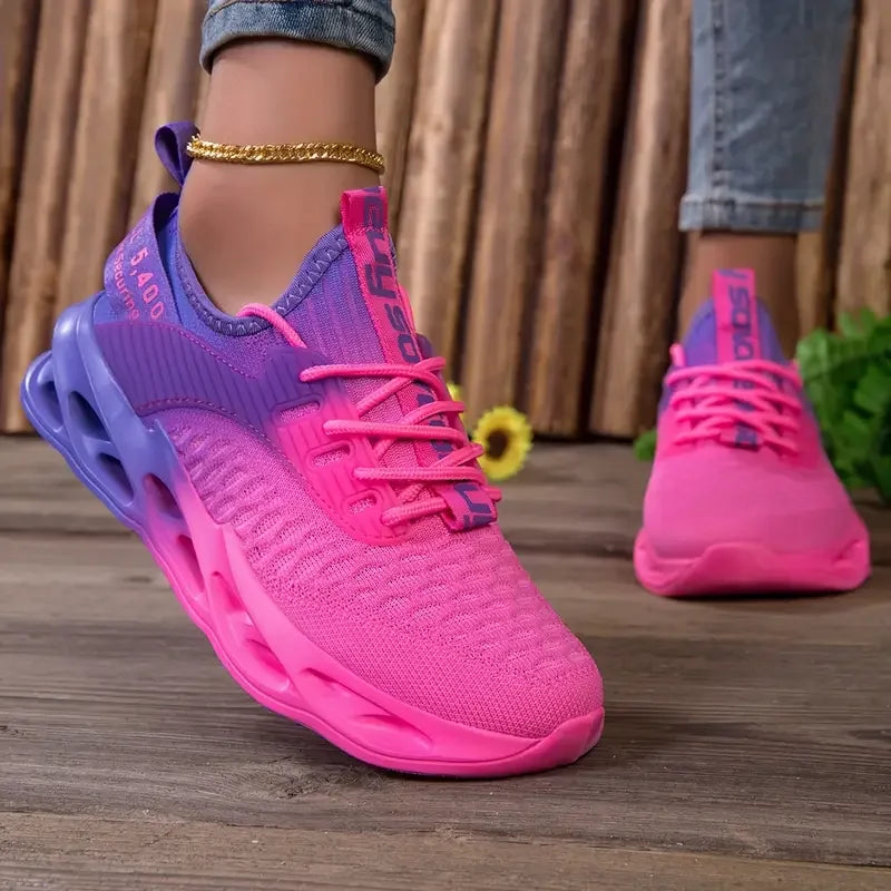 MARTA PERFORMANCE SNEAKER