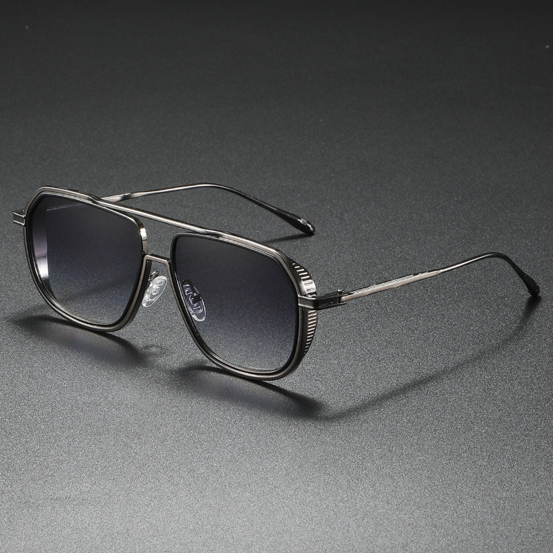 VINCE™ RETRO SUNGLASSES