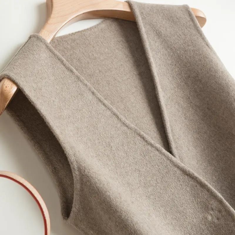 ÉLOSISE WOOL VEST