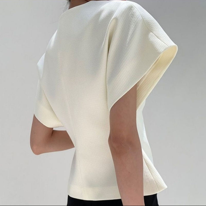 KIM SLEEVELESS TOP