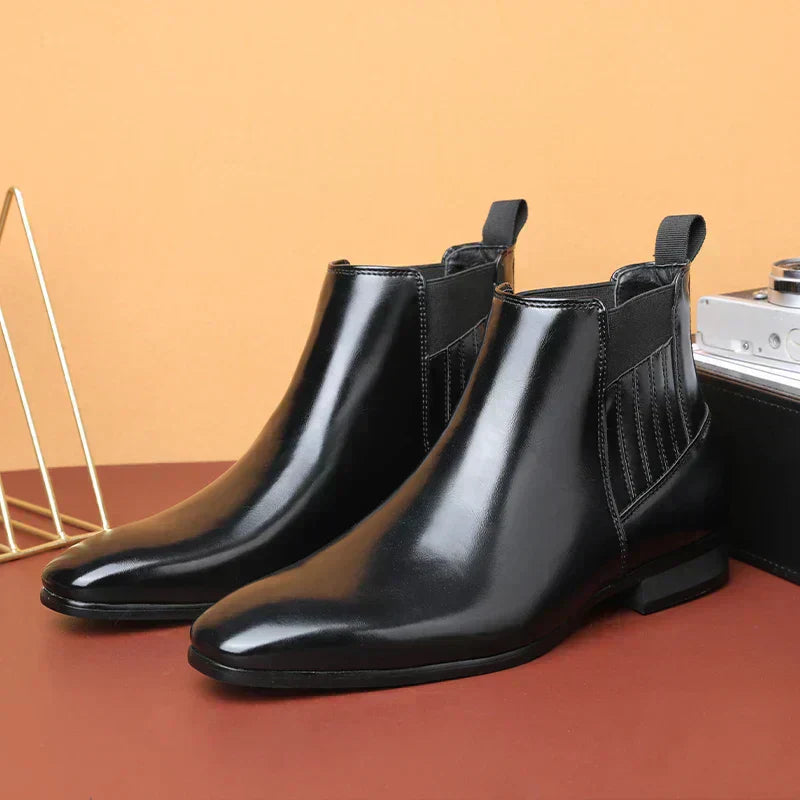 KENNETH REBELS | Chic Ankle Boots