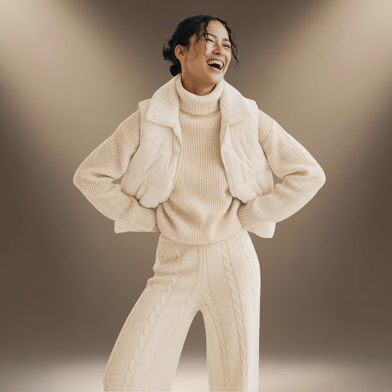 BIANCA™ KNITTED SET